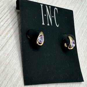 Brand New INC International Concepts Goldtone/Lilac Crystal Earrings